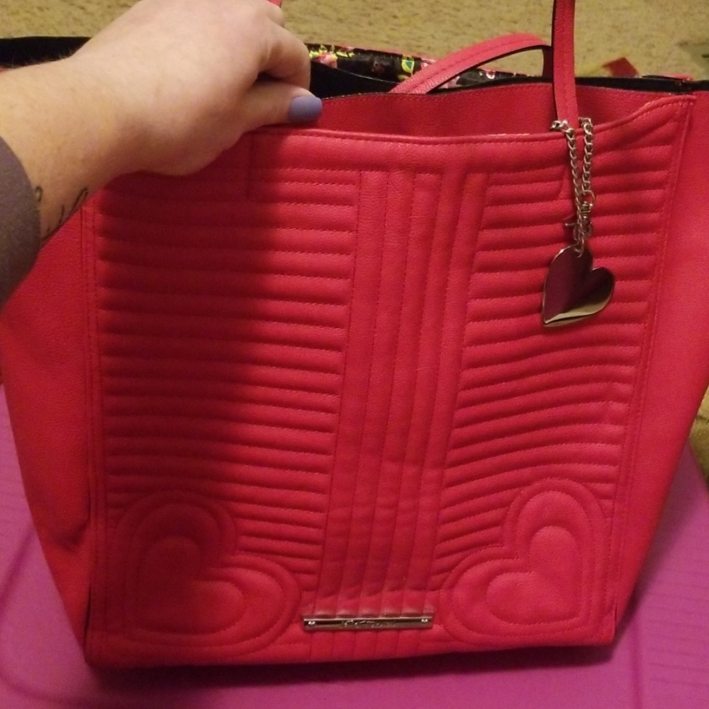 Betsey Johnson red heart tote